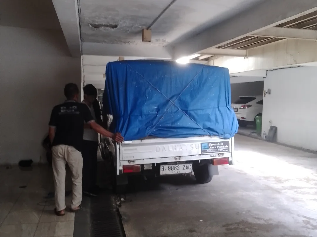 pindahan rumah cilandak to pakubuwono....#jasapindahanmurah #jasapindahanjakarta #sjpmovers (2)