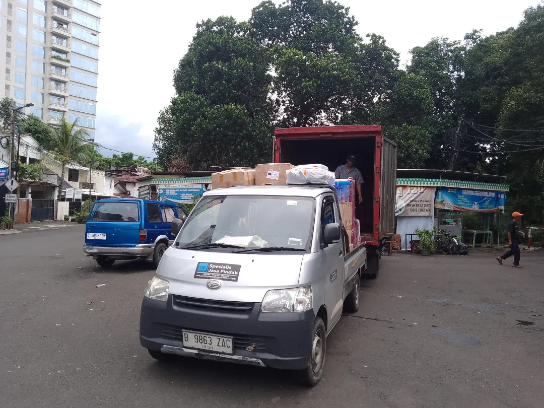 proses langsir barang pindahan apartment....photo apartment botanica